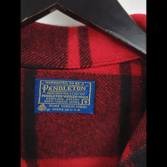 VTG PENDLETON Sz US S Black Red Buffalo Plaid Mackinaw Hunting Jacket 4 Pocket